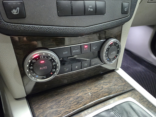 Mercedes-Benz C-Класс, 2009 года, пробег 184247 км