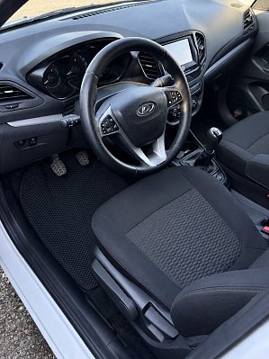Lada (ВАЗ) Vesta Comfort Multimedia, 2017 года, пробег 144800 км
