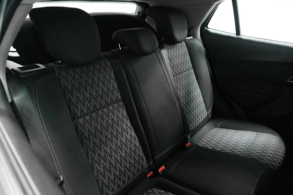 Opel Mokka Essentia, 2014 года, пробег 97000 км