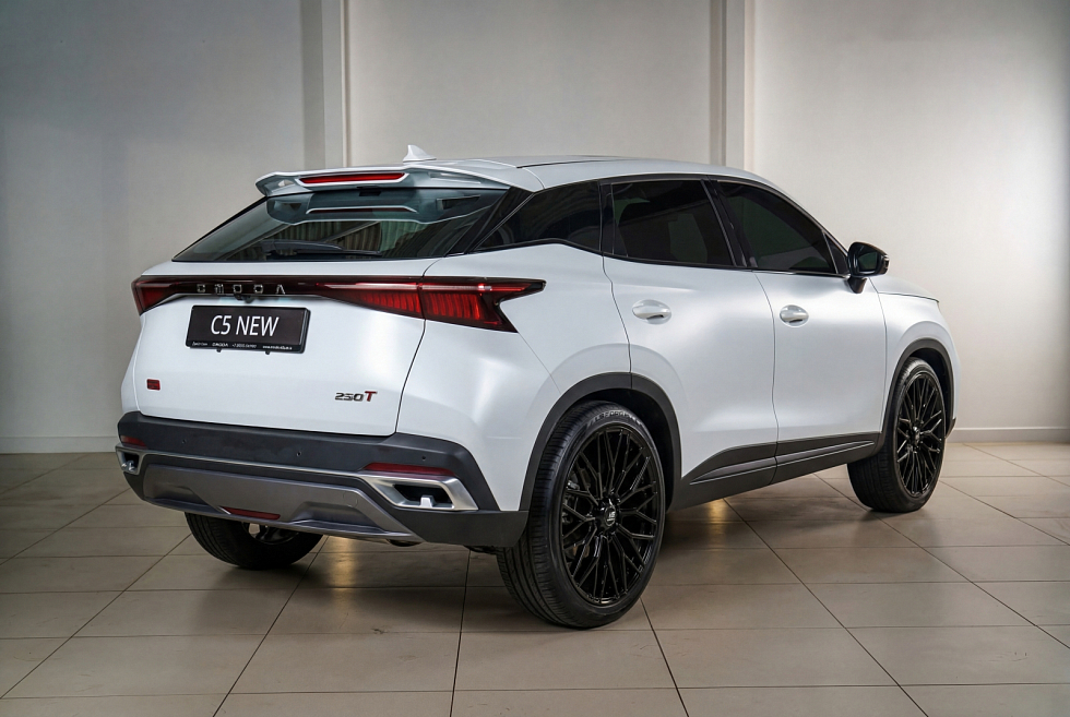 Omoda C5 Актив, белый