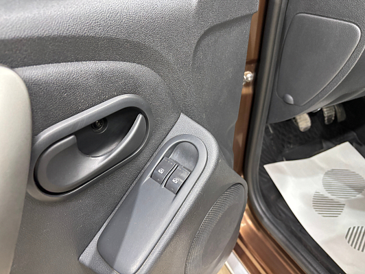 Renault Duster Privilege, 2015 года, пробег 204919 км