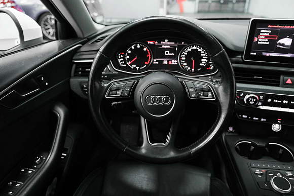 Audi A4 Advance, 2016 года, пробег 185000 км