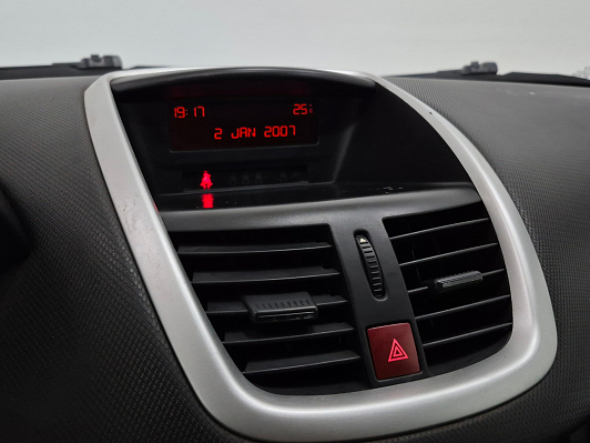 Peugeot 207, 2009 года, пробег 173135 км