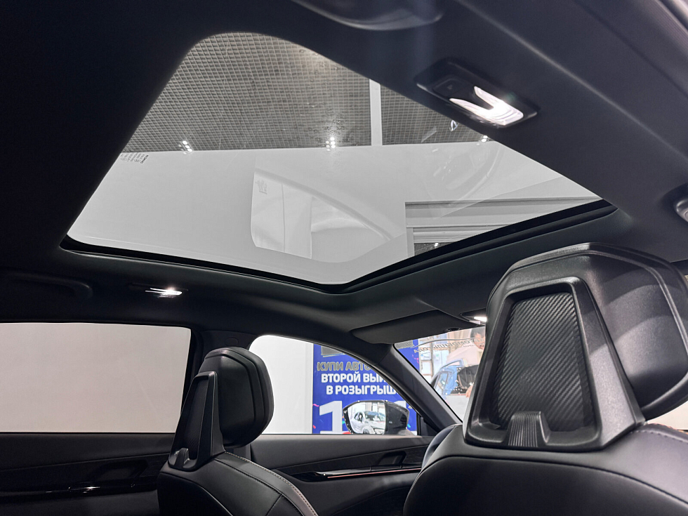 Changan UNI-V Стандарт, серебряный