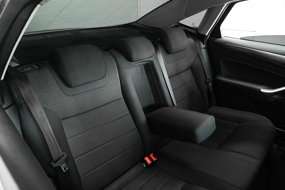 Ford Mondeo Trend, 2013 года, пробег 221194 км