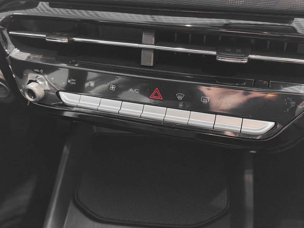 Haval Jolion Комфорт, черный