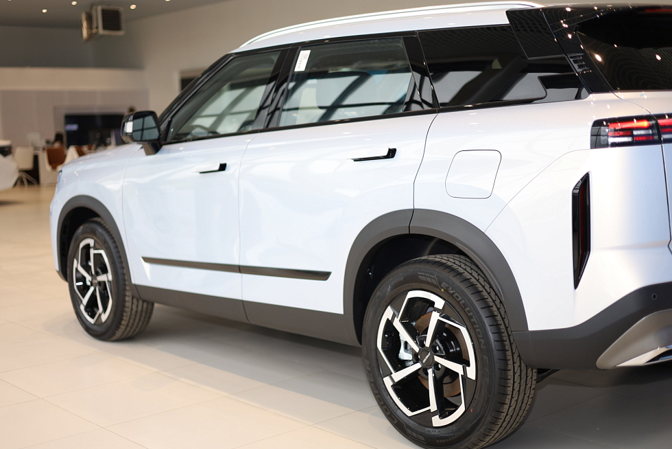 Jaecoo J7 Ultimate, серебряный