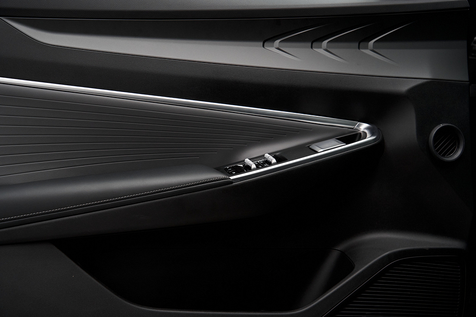 Geely Cityray Флагман, серый