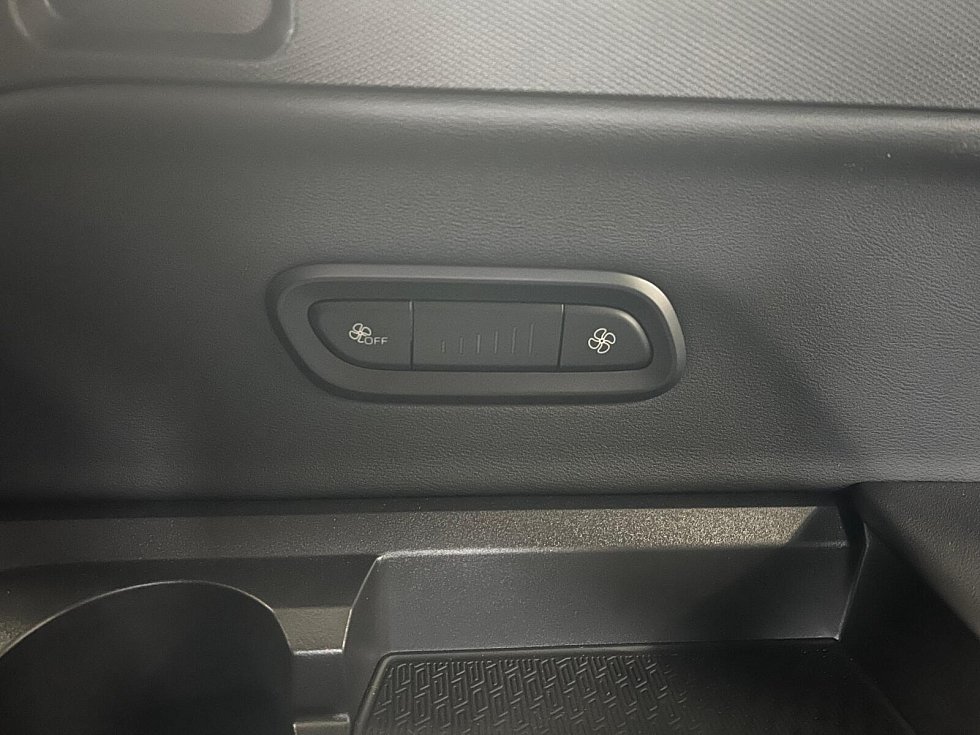 Geely Okavango Флагман, синий