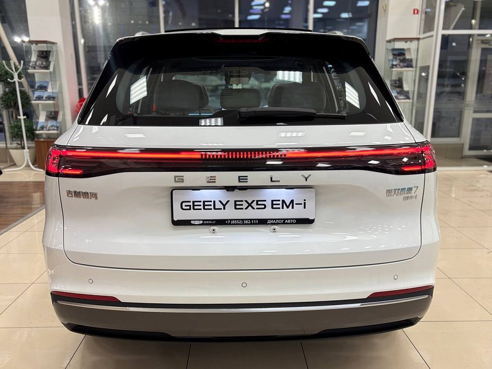 Geely Galaxy Starship 7 Sailing, белый