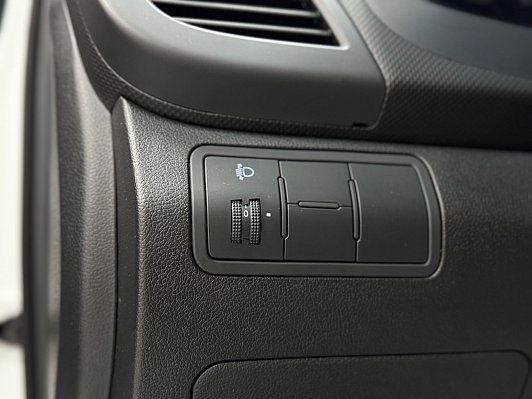 Hyundai Solaris Elegance, 2016 года, пробег 136110 км