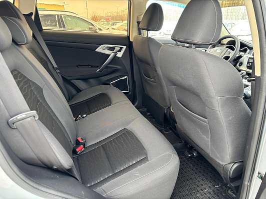 Geely Atlas Standard, 2019 года, пробег 140088 км