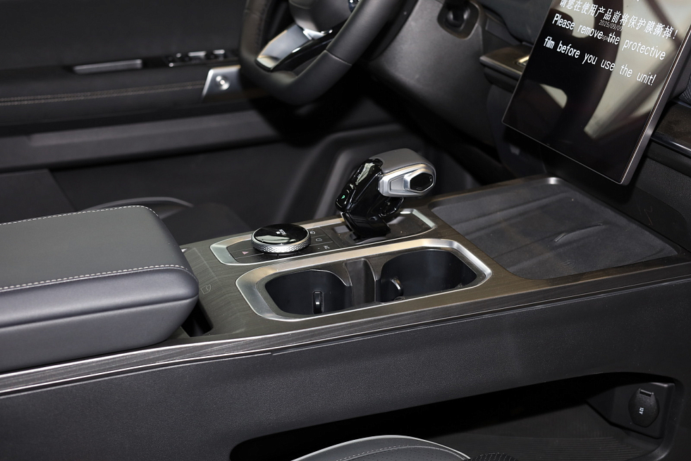 Jaecoo J7 Ultimate, серый