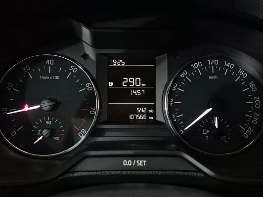 Skoda Octavia Ambition, 2016 года, пробег 107565 км