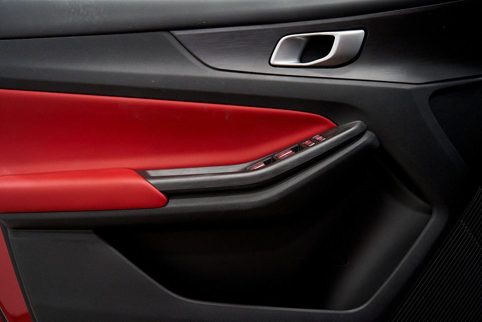 Changan UNI-S (CS55 Plus) Техно, красный