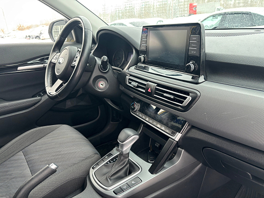 Kia Seltos Luxe, 2021 года, пробег 87328 км