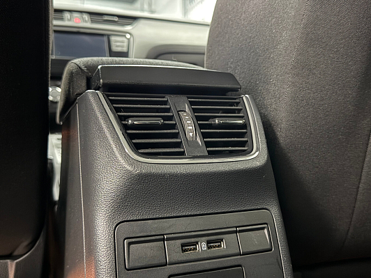 Skoda Octavia Ambition, 2019 года, пробег 164559 км