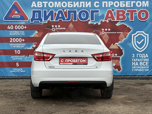 Lada (ВАЗ) Vesta Luxe Multimedia (2018-2019), 2017 года, пробег 96650 км