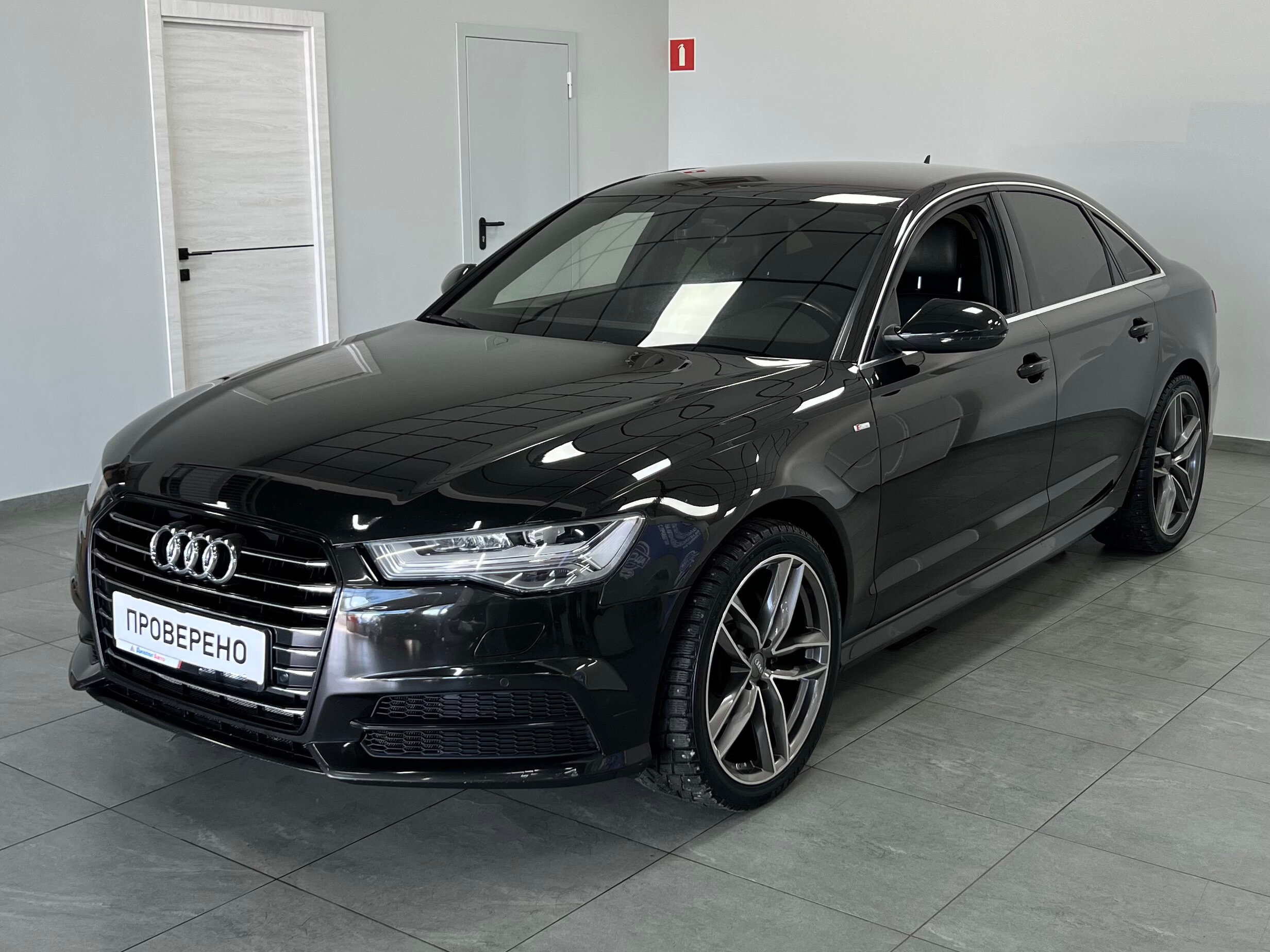 Audi A6 Sport, 2015 года, пробег 227727 км