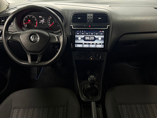 Volkswagen Polo Trendline, 2016 года, пробег 176000 км