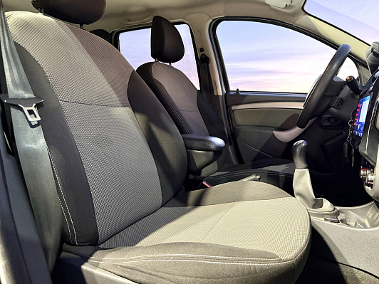 Renault Duster Expression, 2016 года, пробег 184000 км