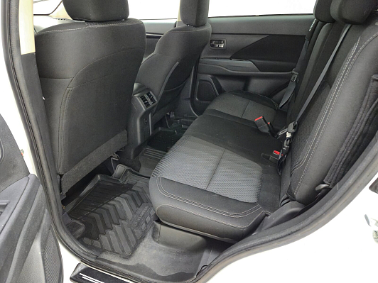 Mitsubishi Outlander Intense+, 2019 года, пробег 99376 км