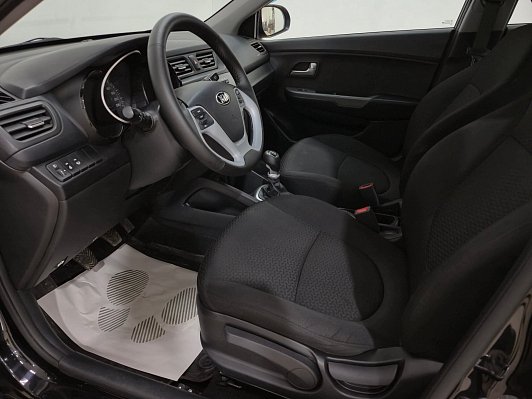 Kia Rio Comfort Аудио, 2017 года, пробег 111048 км