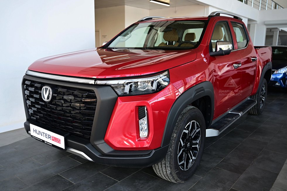 Changan Hunter Plus Люкс, красный