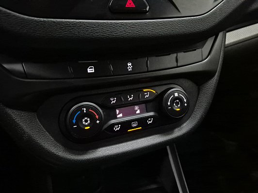 Lada (ВАЗ) Vesta Comfort Image (2017-2019), 2018 года, пробег 158807 км