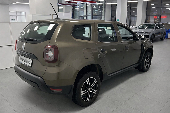 Renault Duster Access, 2021 года, пробег 66000 км