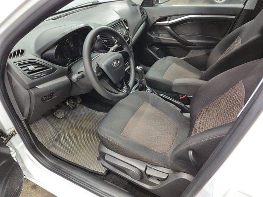 Lada (ВАЗ) Vesta Comfort Image, 2017 года, пробег 189610 км