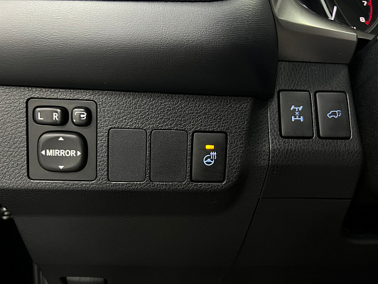 Toyota RAV4, 2018 года, пробег 101609 км