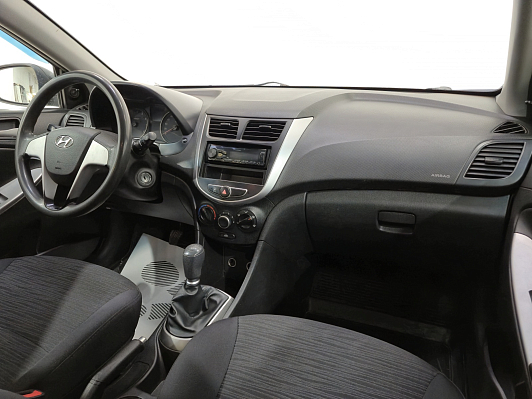 Hyundai Solaris Active, 2016 года, пробег 168079 км