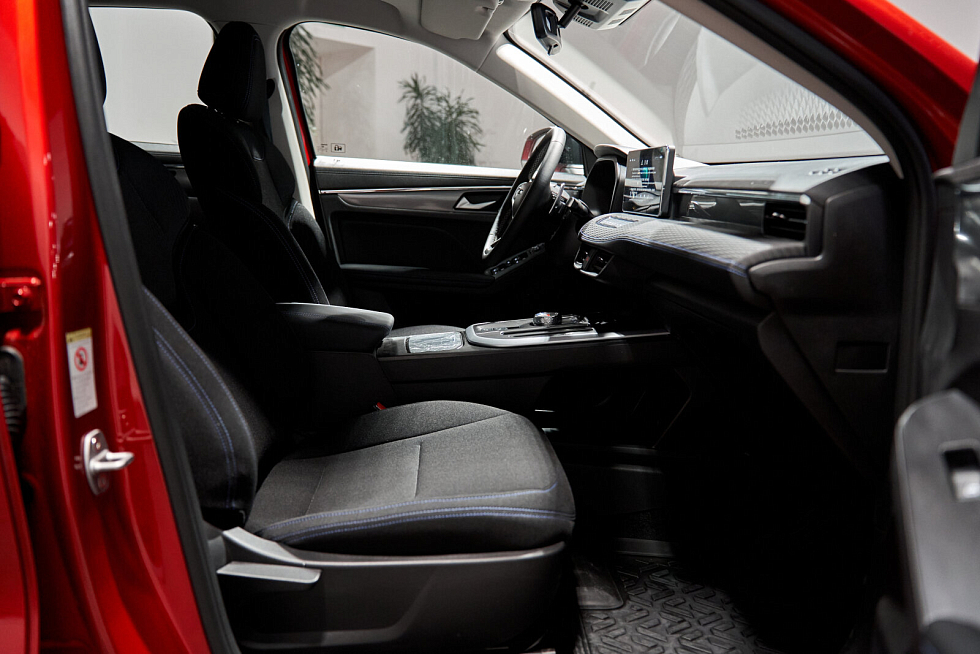 Haval Jolion Comfort, красный