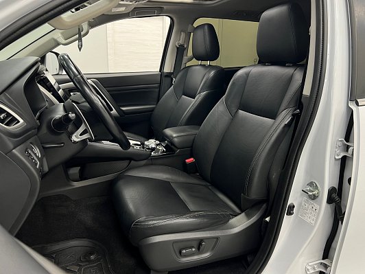 Mitsubishi Pajero Sport Ultimate, 2020 года, пробег 119012 км