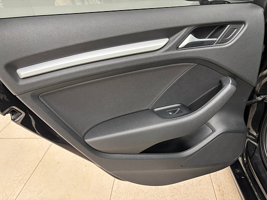 Audi A3 Attraction, 2015 года, пробег 166821 км