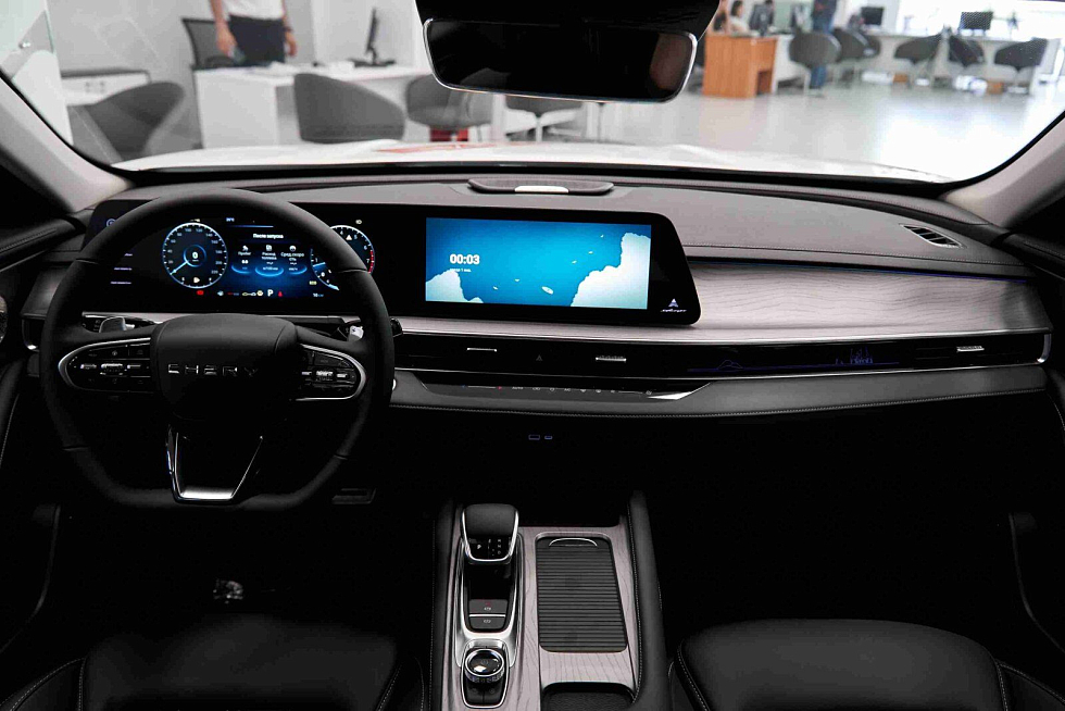 Chery Arrizo 8 Ультра Черный / Ultra Black, белый