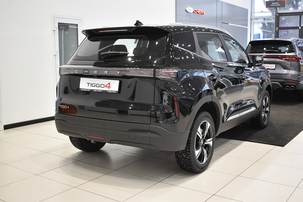 Chery Tiggo 4 MT Line, черный