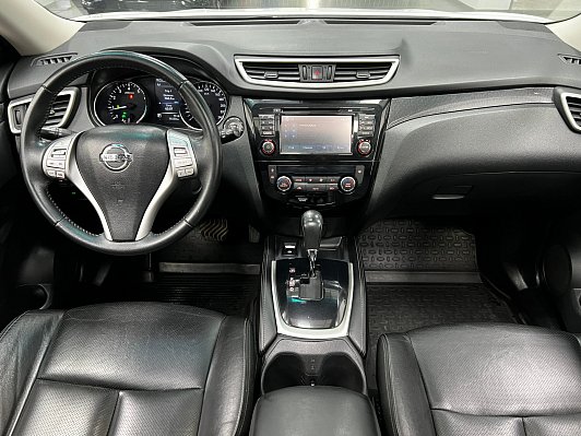 Nissan X-Trail LE, 2016 года, пробег 79000 км