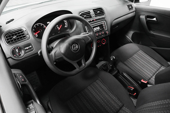 Volkswagen Polo Trendline, 2019 года, пробег 70700 км