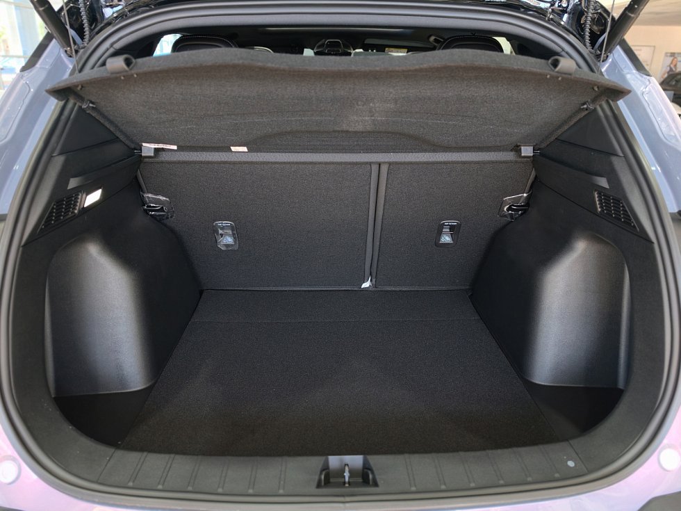 Geely Coolray Эксклюзив, серый