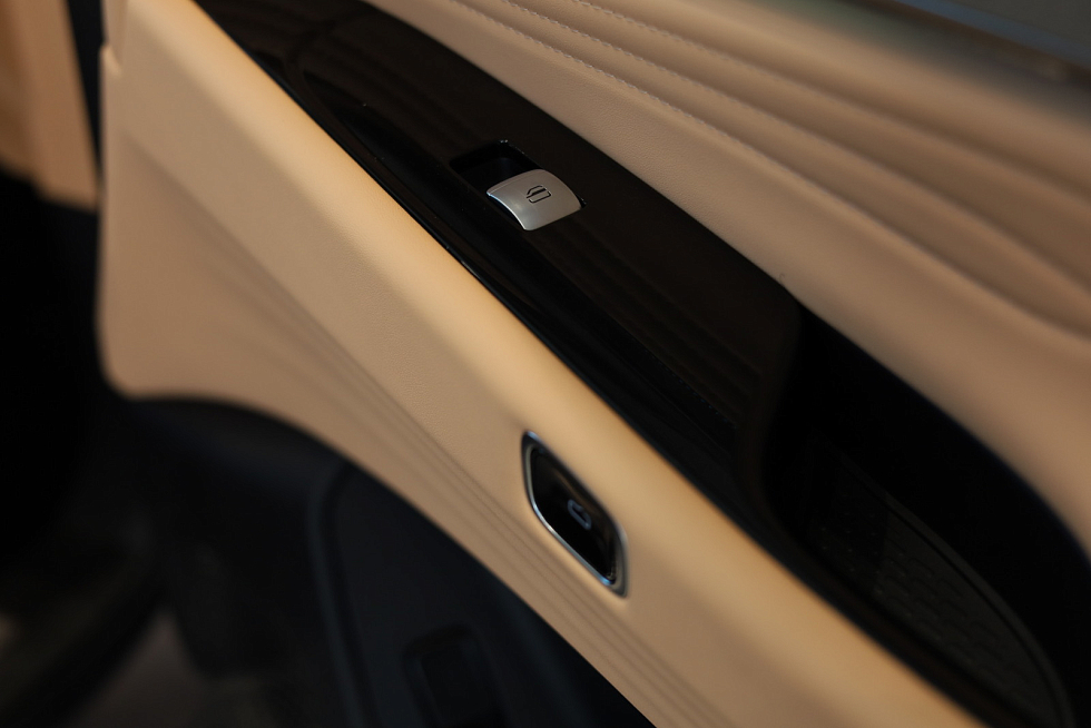 Jaecoo J8 Престиж, серый