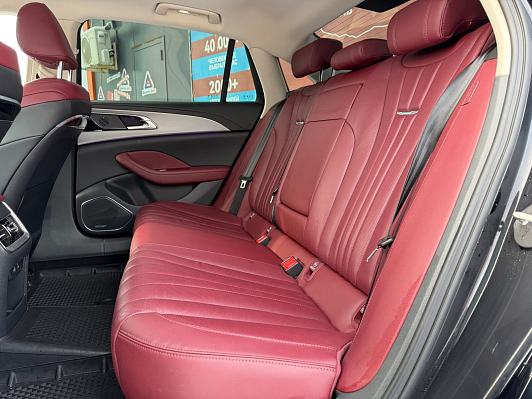 Hongqi H5 Deluxe, 2023 года, пробег 62900 км