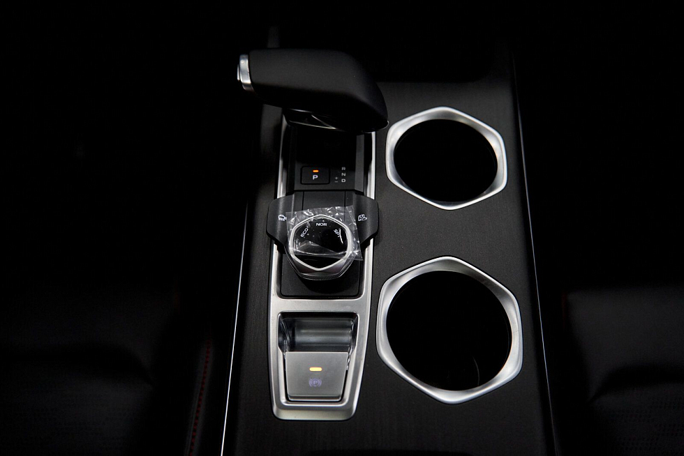 Changan UNI-S (CS55 Plus) Техно, красный