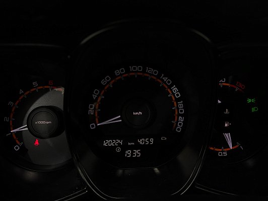 Lada (ВАЗ) Vesta Comfort, 2018 года, пробег 120210 км