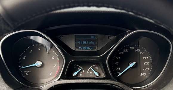 Ford Focus Ambiente, 2012 года, пробег 223905 км