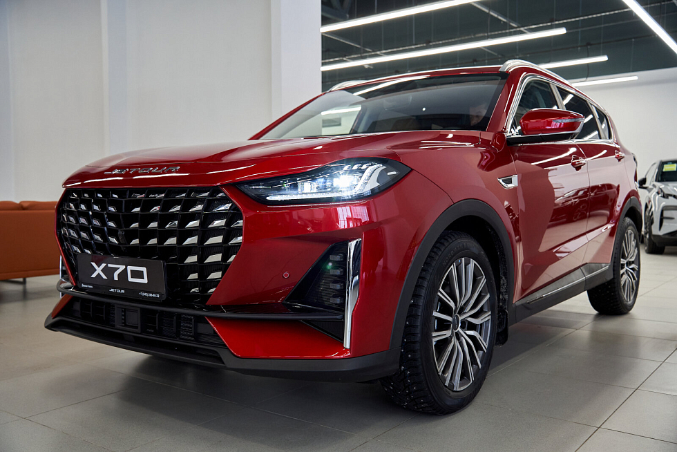 JETOUR X70 PLUS Comfort, красный