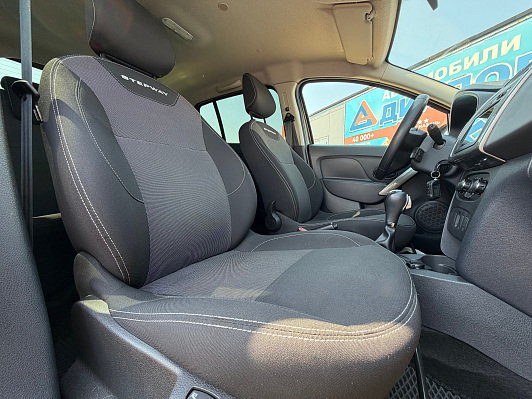 Renault Sandero Stepway Life, 2020 года, пробег 81000 км