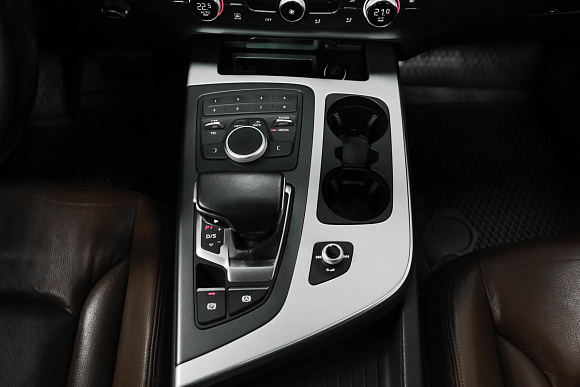 Audi Q7 Business, 2016 года, пробег 171356 км