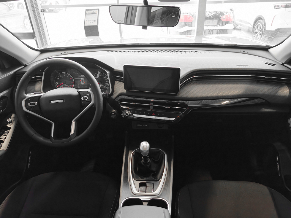 Haval Jolion Комфорт, черный